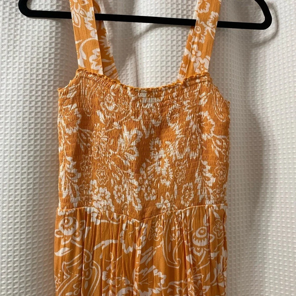 NWT LOFT Garden Smocked Strappy Jumpsuit - Picture 8 of 10